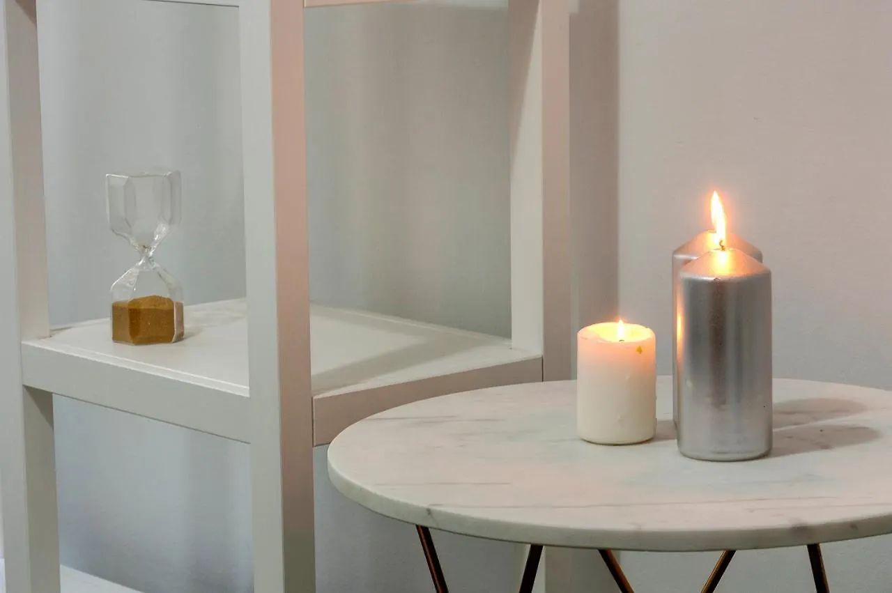 Leopoldo Apartment By Mamo Florence Italy